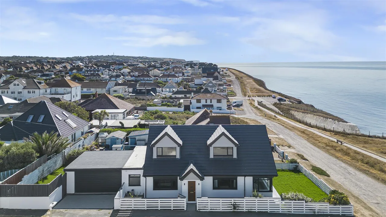 The Promenade, Peacehaven, photo 2