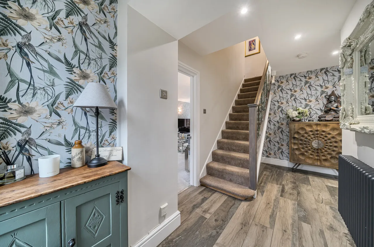 Fosters Grove, Windlesham, Surrey, GU20 6JZ, photo 13