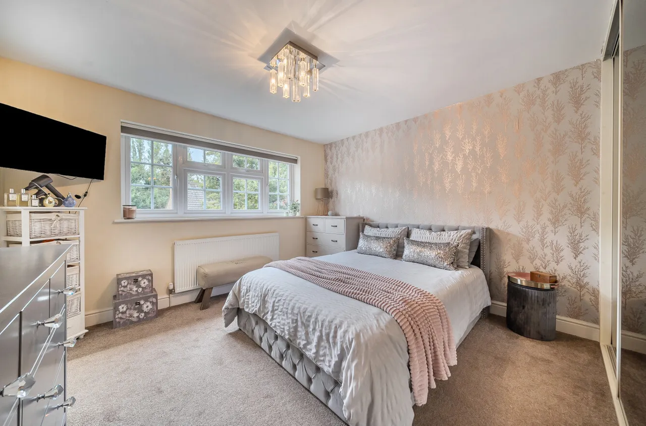 Fosters Grove, Windlesham, Surrey, GU20 6JZ, photo 14