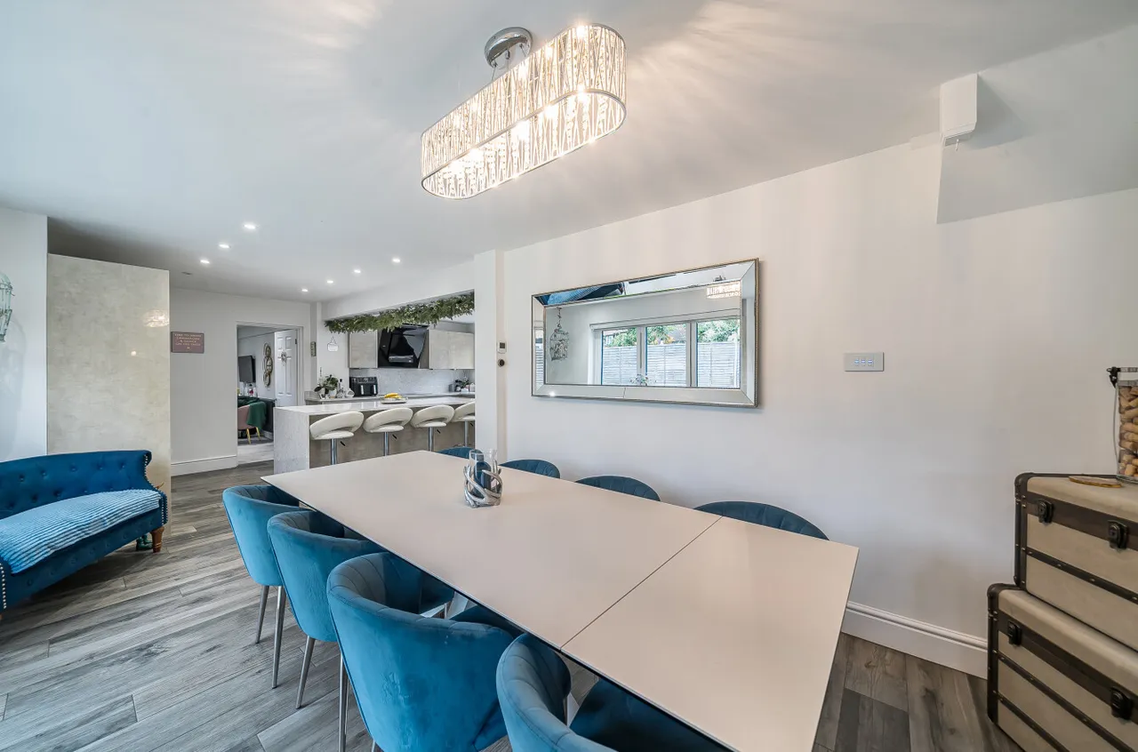 Fosters Grove, Windlesham, Surrey, GU20 6JZ, photo 5