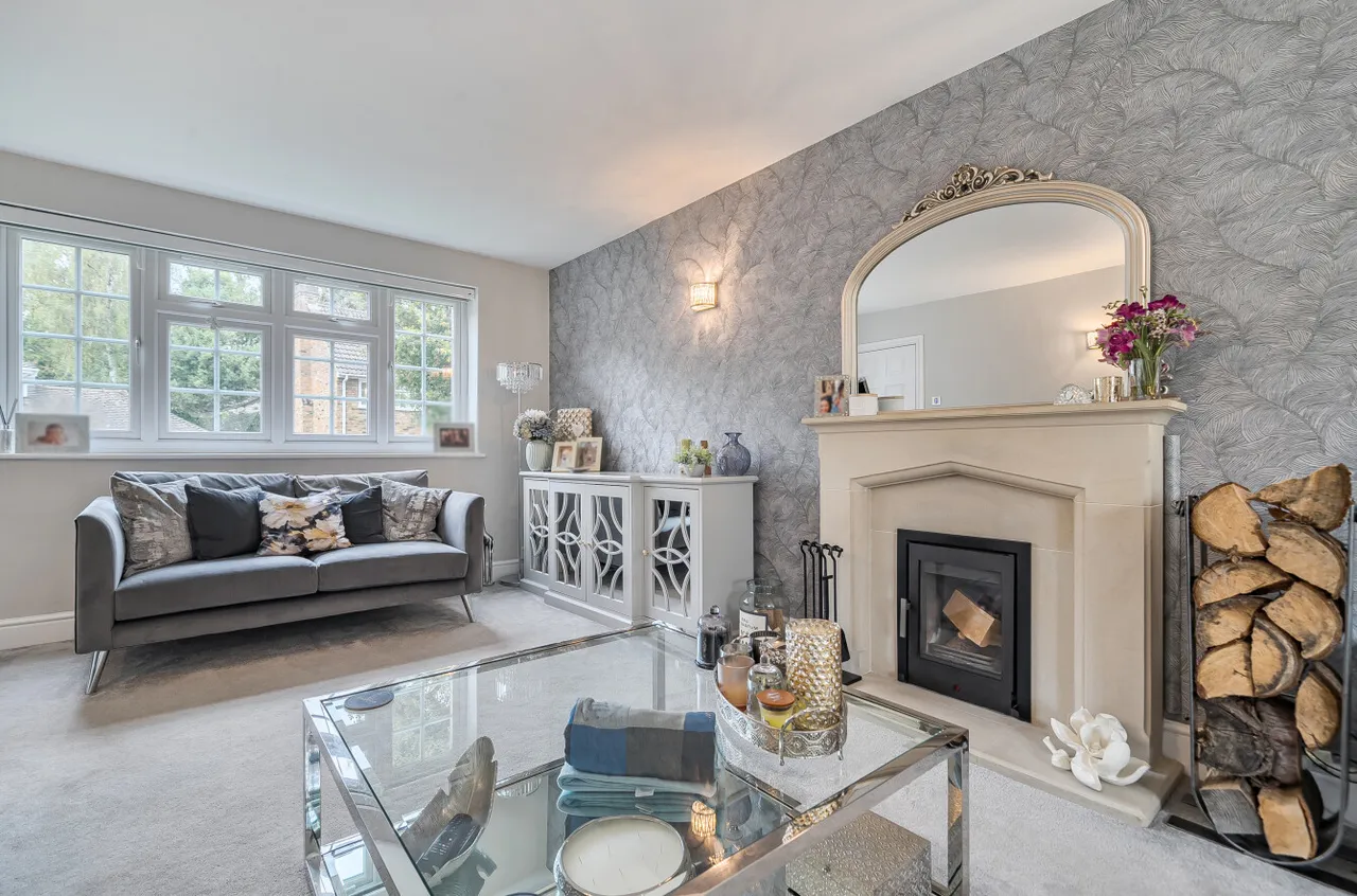 Fosters Grove, Windlesham, Surrey, GU20 6JZ, photo 12