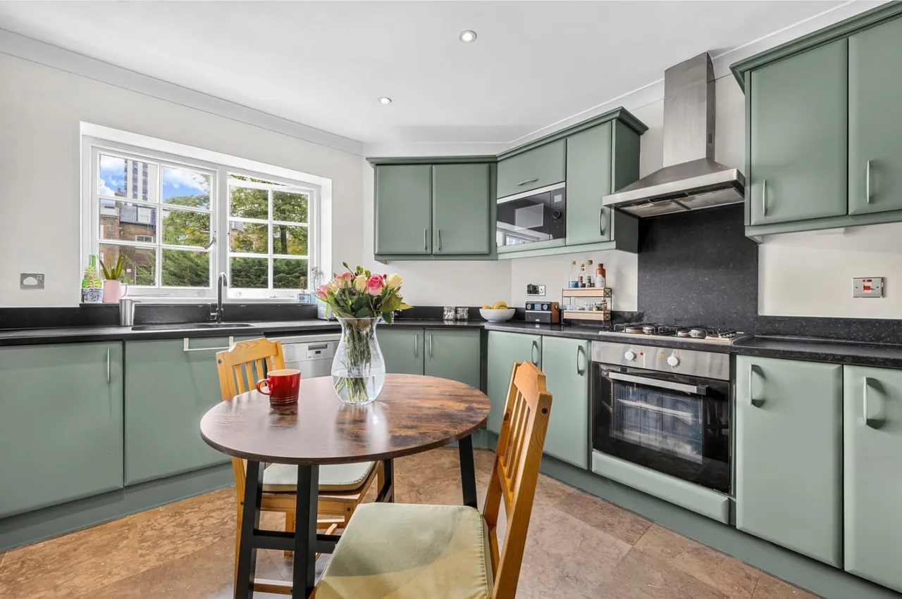 Eton Avenue, Belsize Park, NW3, photo 3