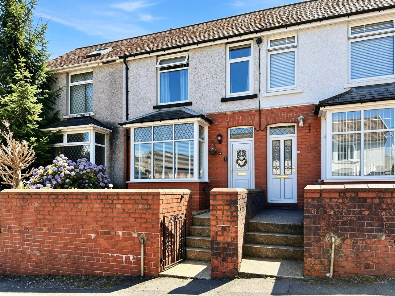 3 bed house for sale — Grove Estate, Pontnewynydd, Pontypool, NP4 6SQ