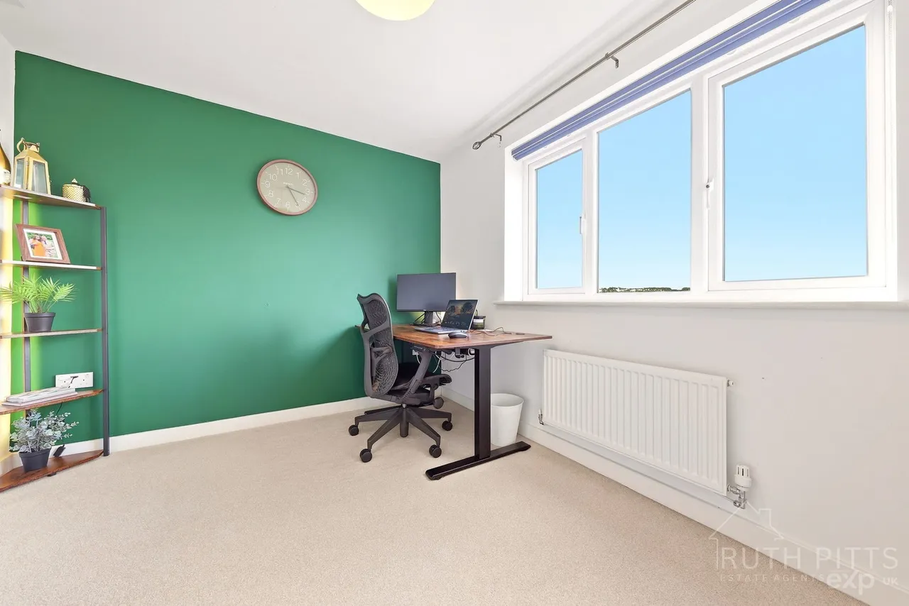 Rhubarb Hill, Wakefield, WF2, photo 14