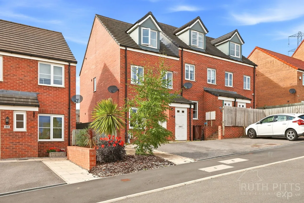 Rhubarb Hill, Wakefield, WF2, photo 27