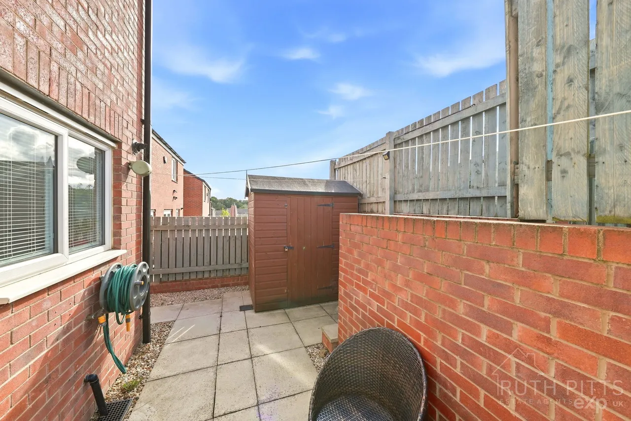 Rhubarb Hill, Wakefield, WF2, photo 29