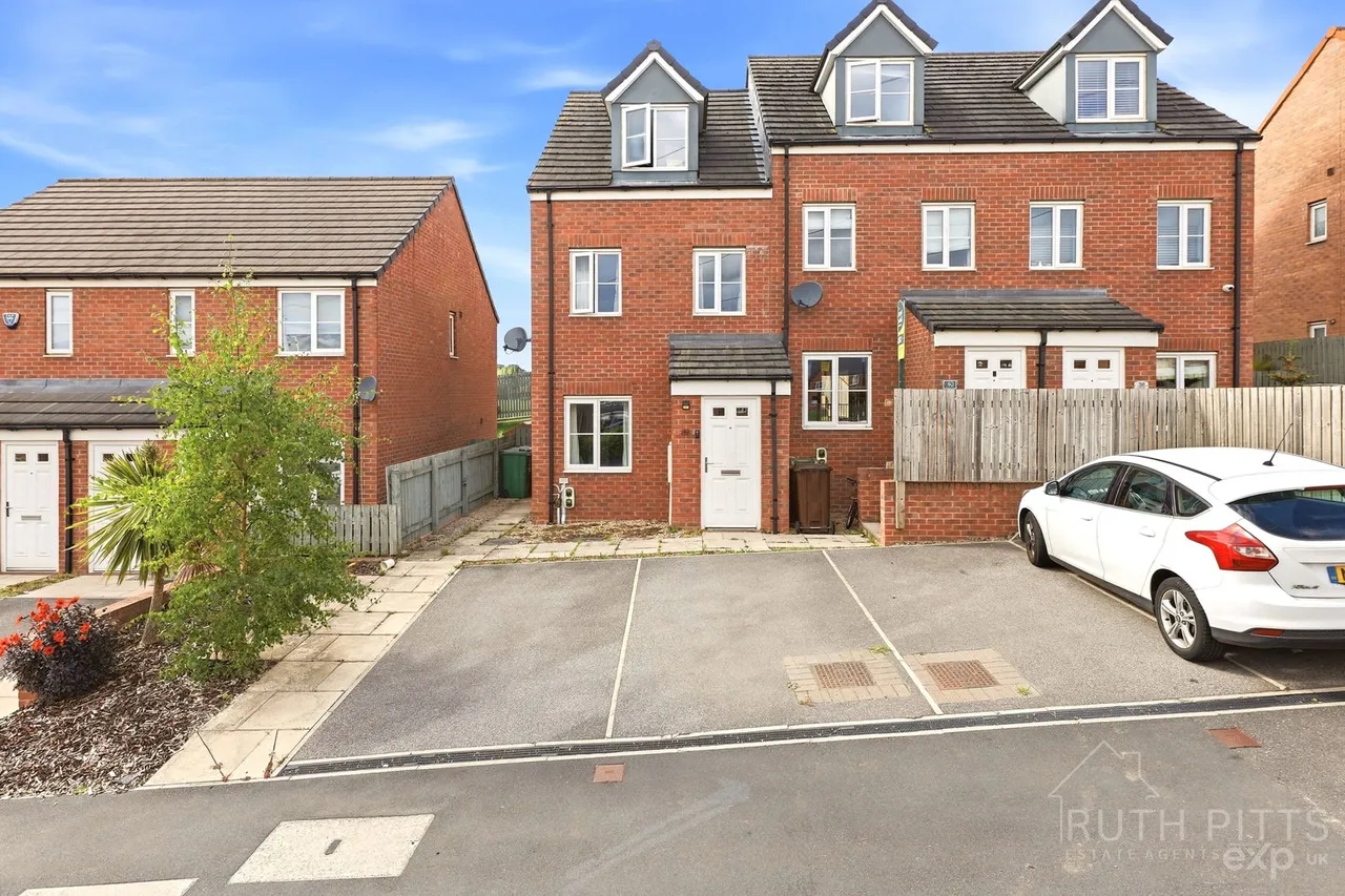 Rhubarb Hill, Wakefield, WF2, photo 28