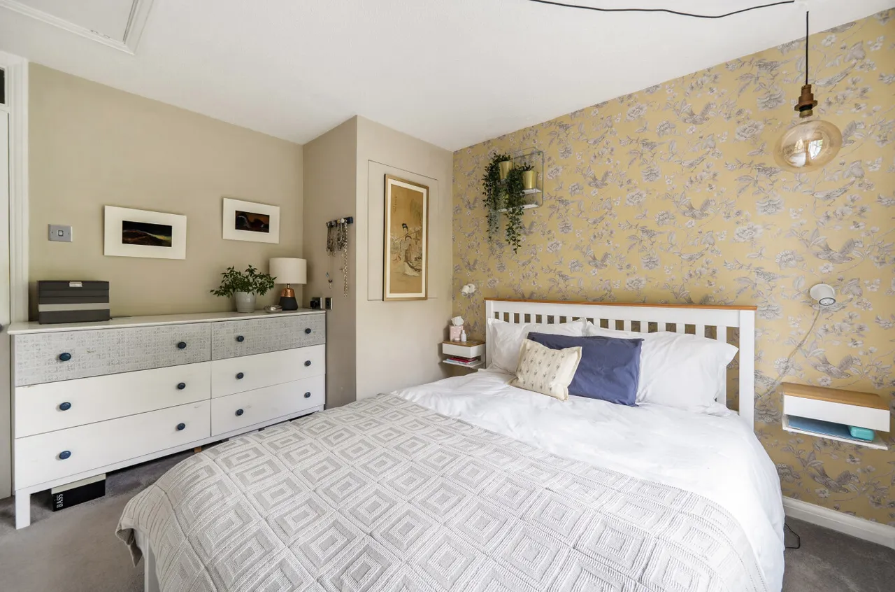 Old Barn View, Godalming, GU7, photo 11