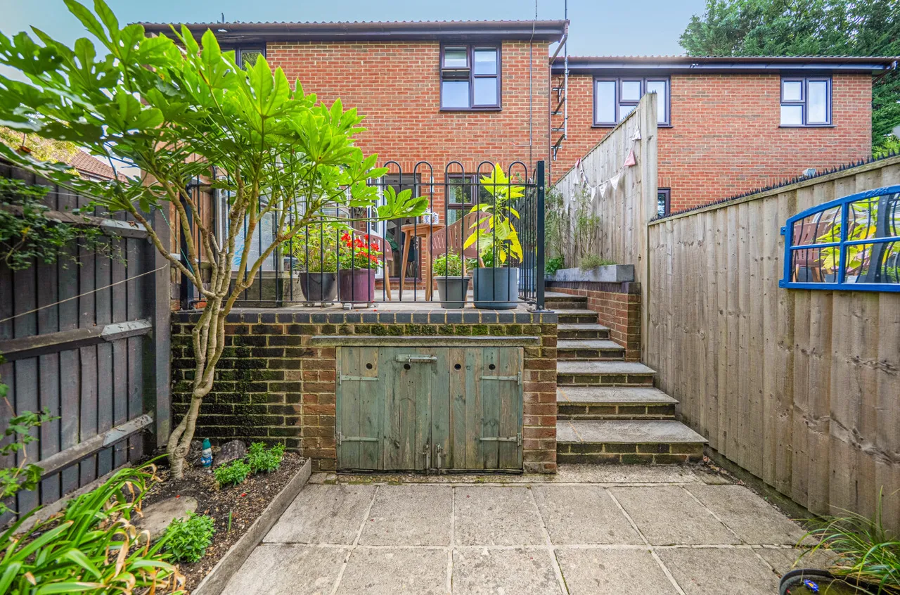 Old Barn View, Godalming, GU7, photo 15