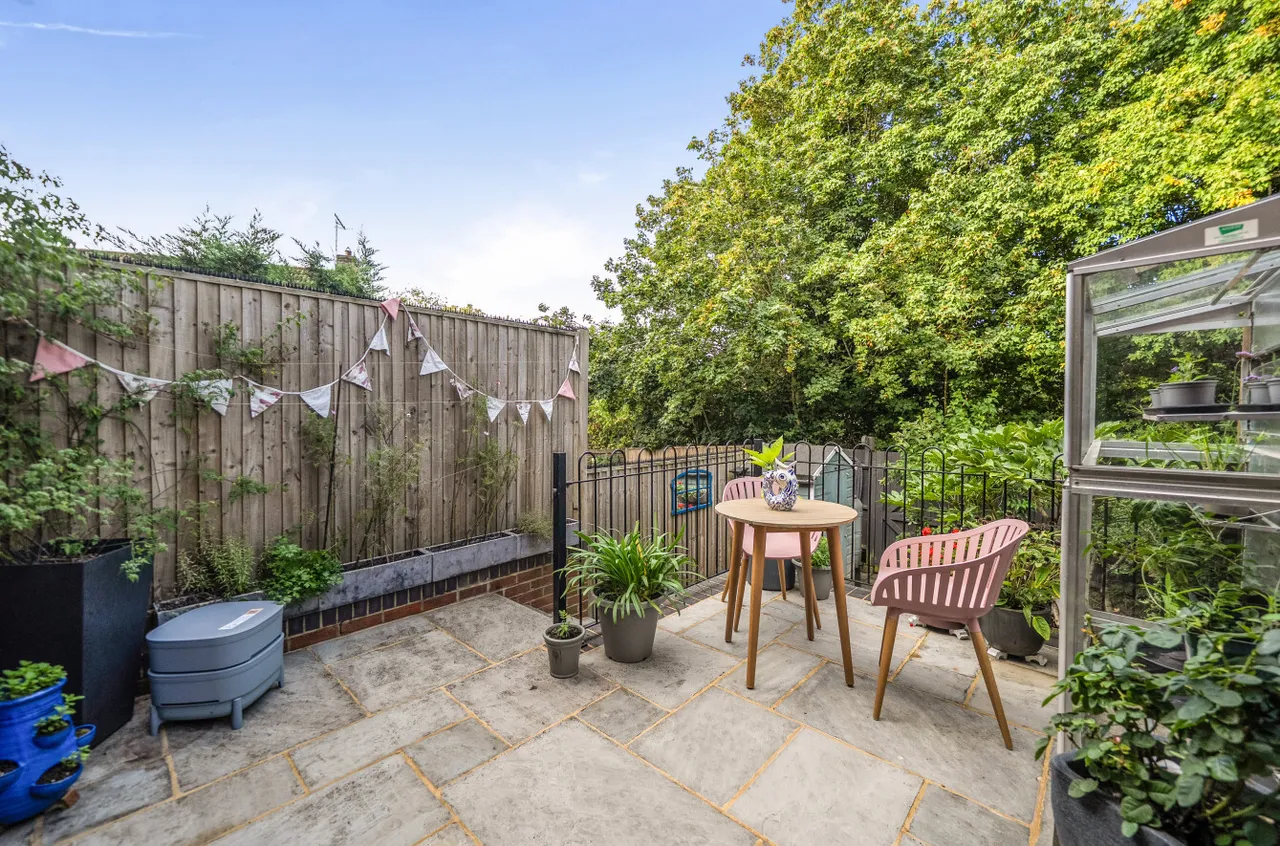 Old Barn View, Godalming, GU7, photo 14