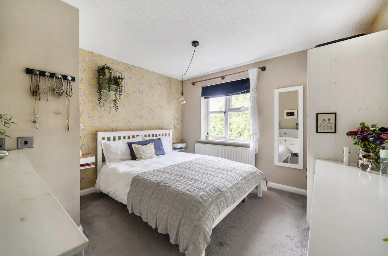Old Barn View, Godalming, GU7, photo 9