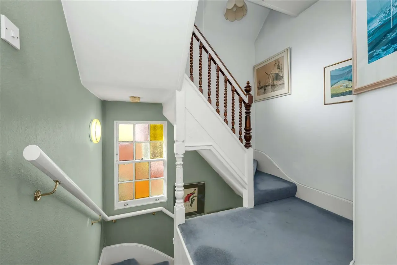 Ashley Road, Thames Ditton, Surrey, KT7 0NH, photo 9