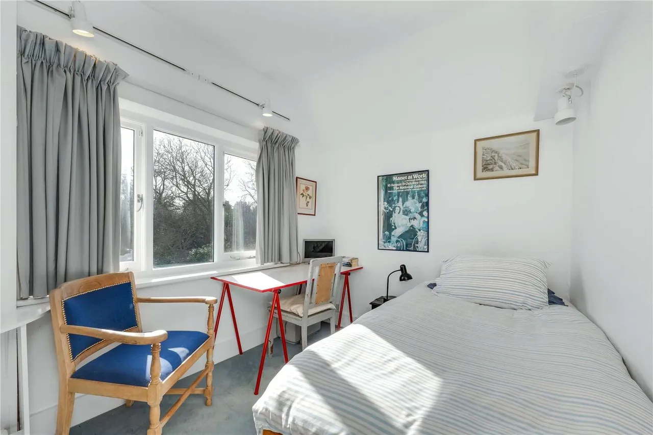 Ashley Road, Thames Ditton, Surrey, KT7 0NH, photo 12