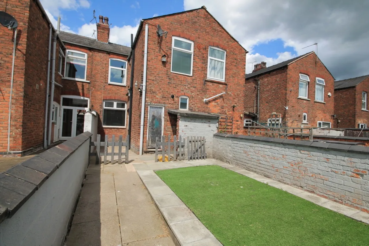 Spring Gardens, Crewe, photo 10