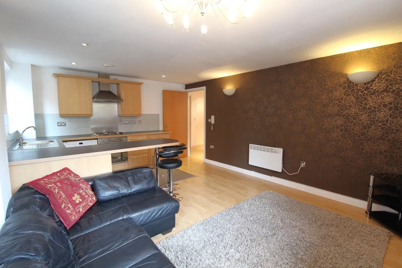 City Walk, Leeds, LS11, photo 2