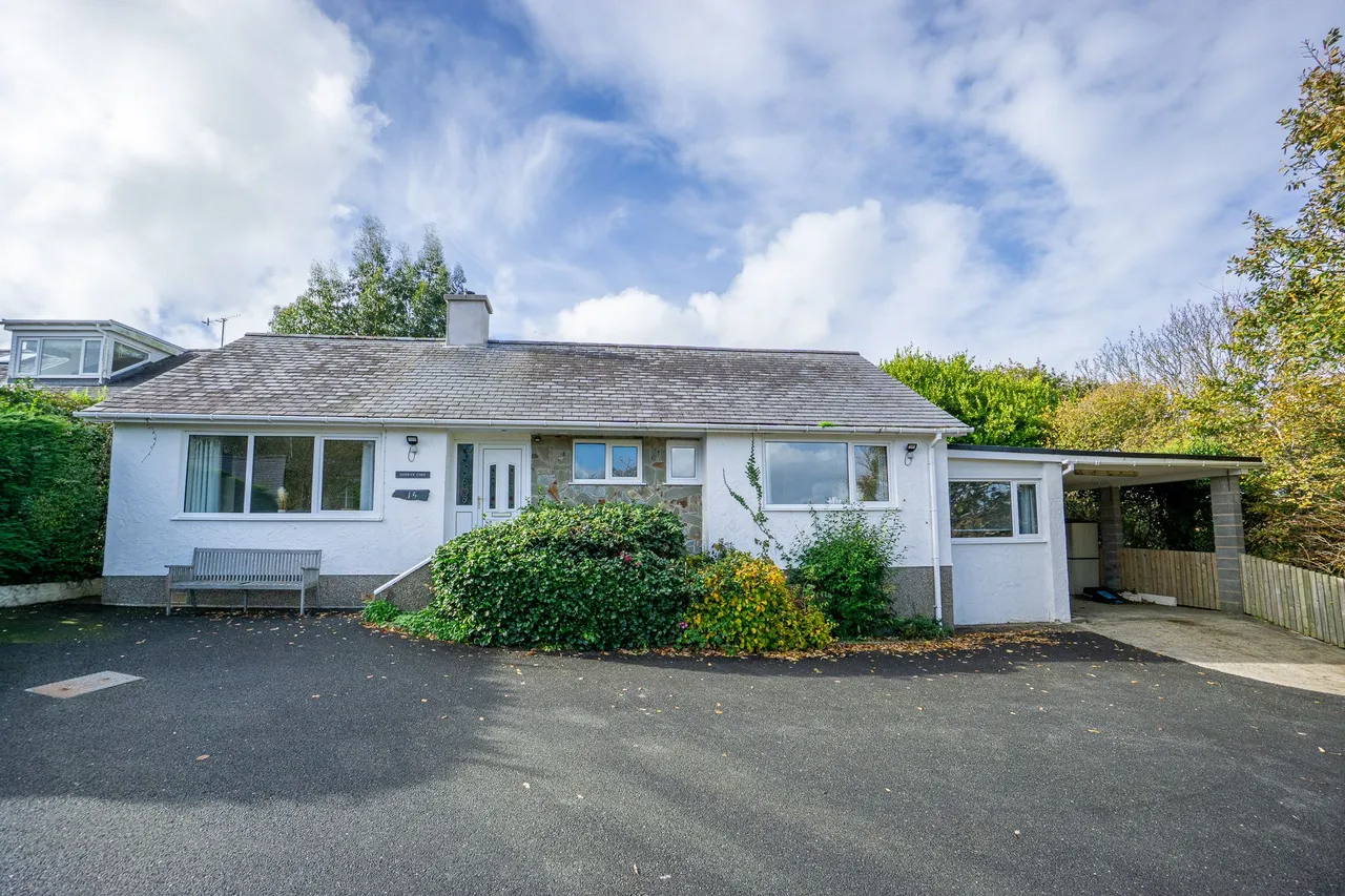 15, Maes Awel, Abersoch, Pwllheli, Gwynedd, LL53 7HS, photo 2