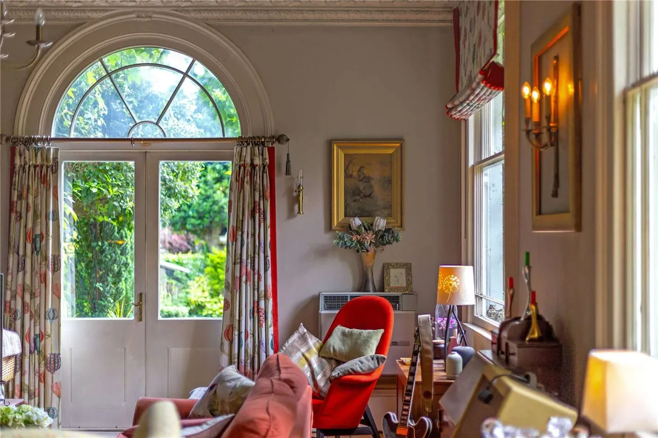 Newbridge Hill, Bath, Somerset, BA1 3PR, photo 7
