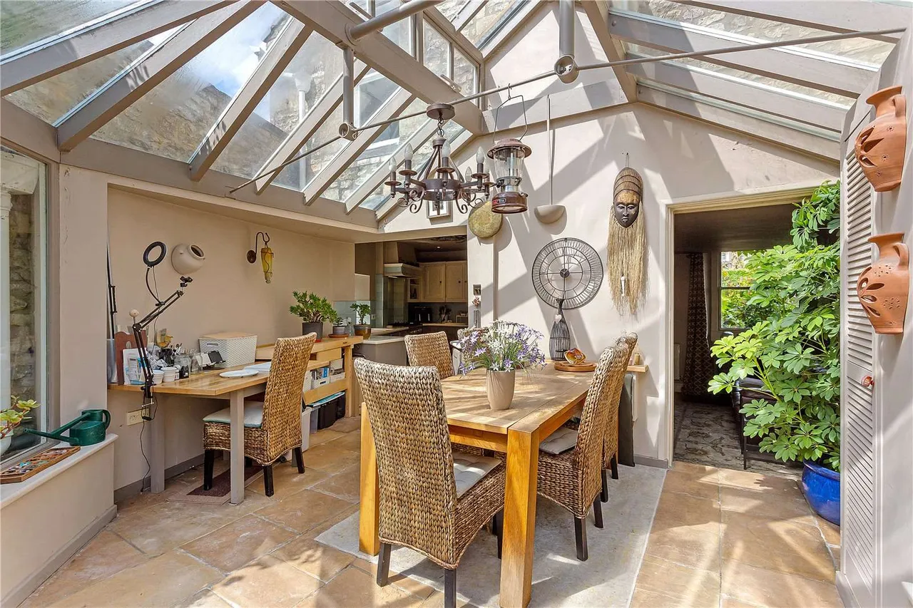 Newbridge Hill, Bath, Somerset, BA1 3PR, photo 12
