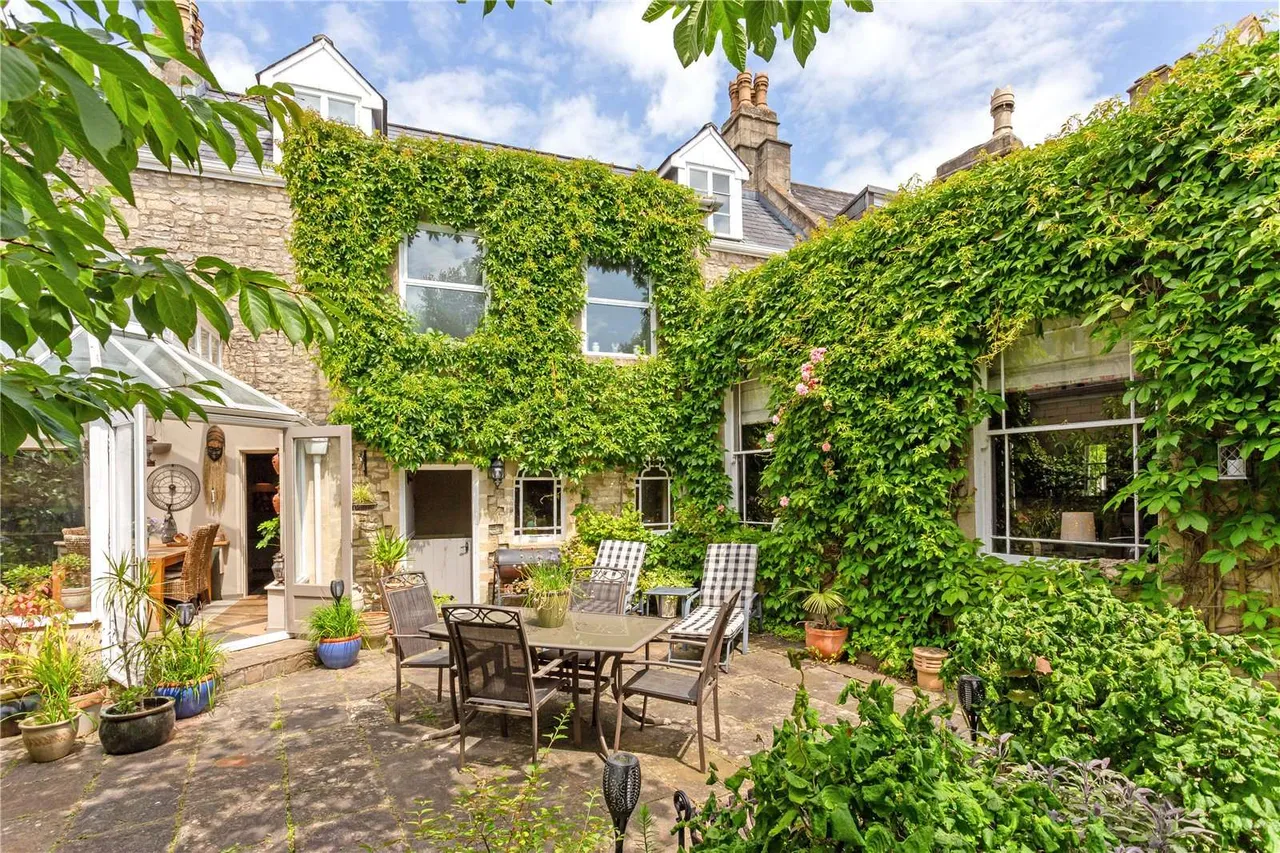 Newbridge Hill, Bath, Somerset, BA1 3PR, photo 3