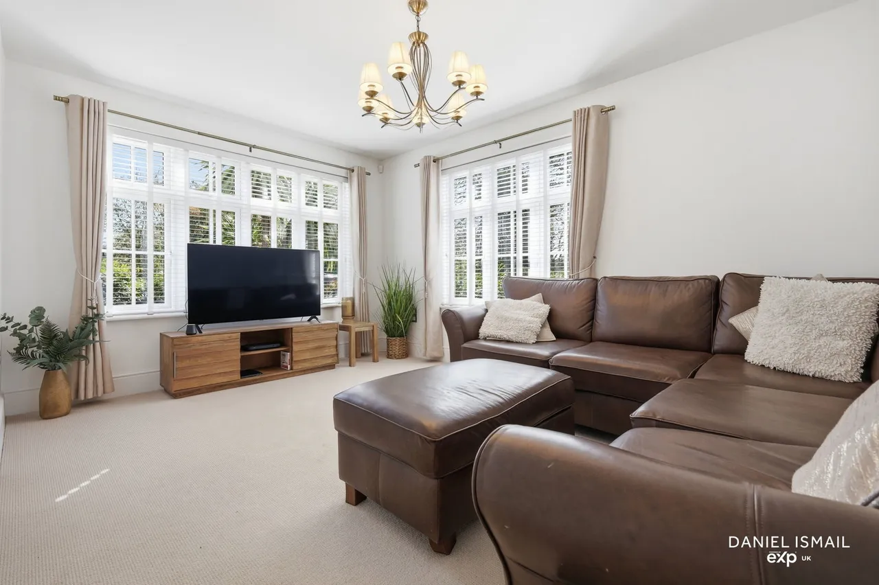 Hammond Close, Langdon Hills, Basildon, SS16 5HJ, photo 11