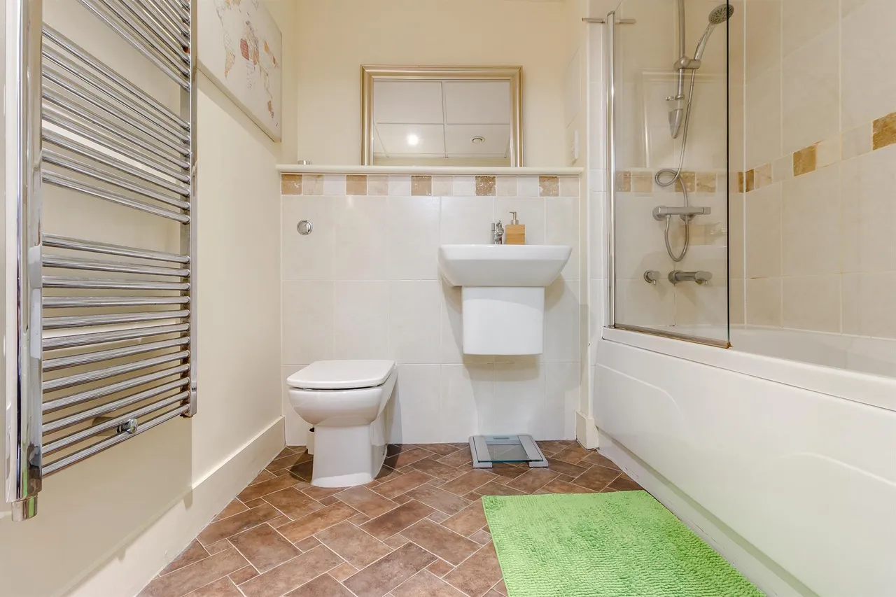 Dovercourt House, Ferry Court, CF11, photo 11