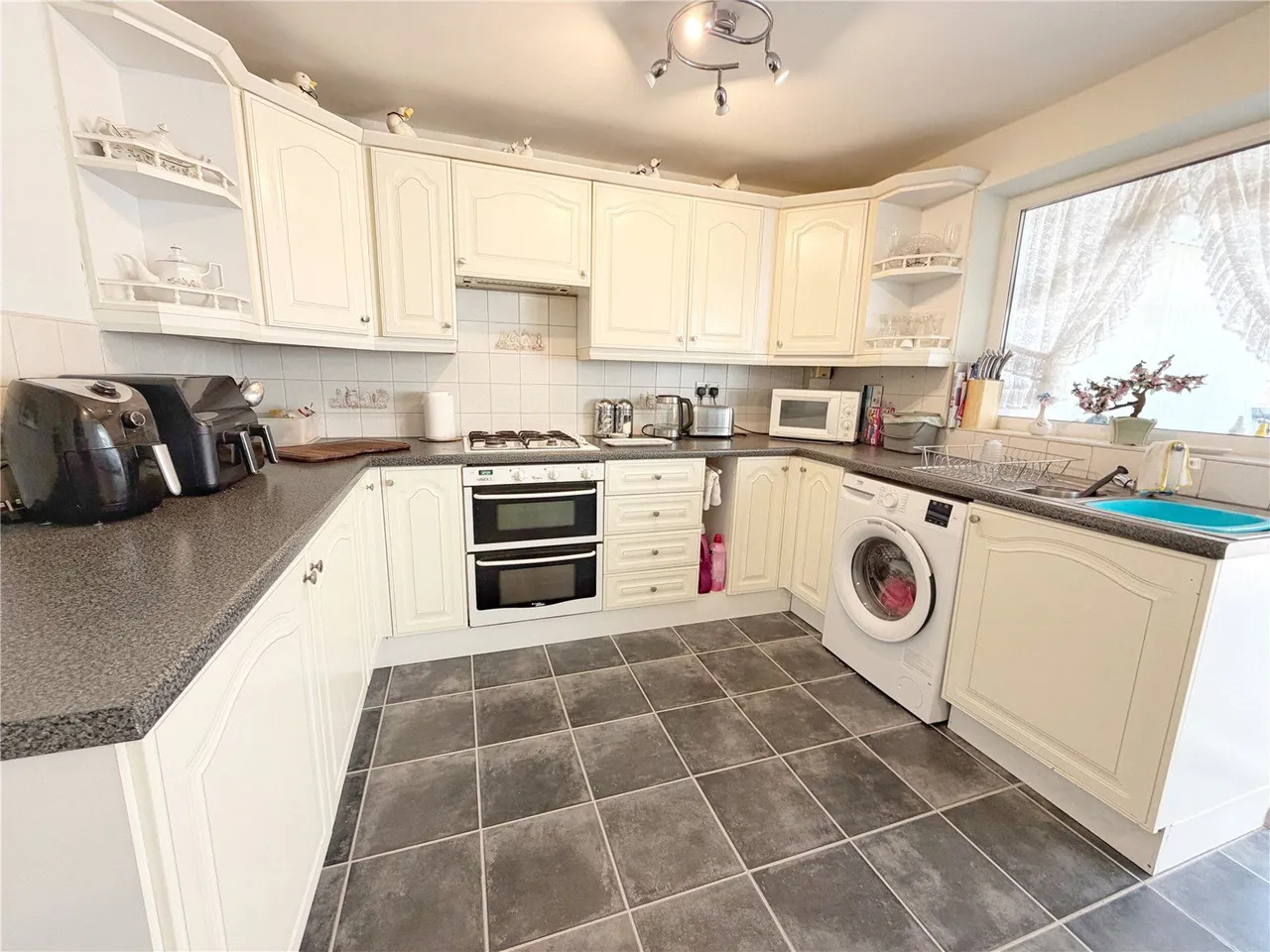 Cherwell Avenue, Heywood, OL10, photo 8
