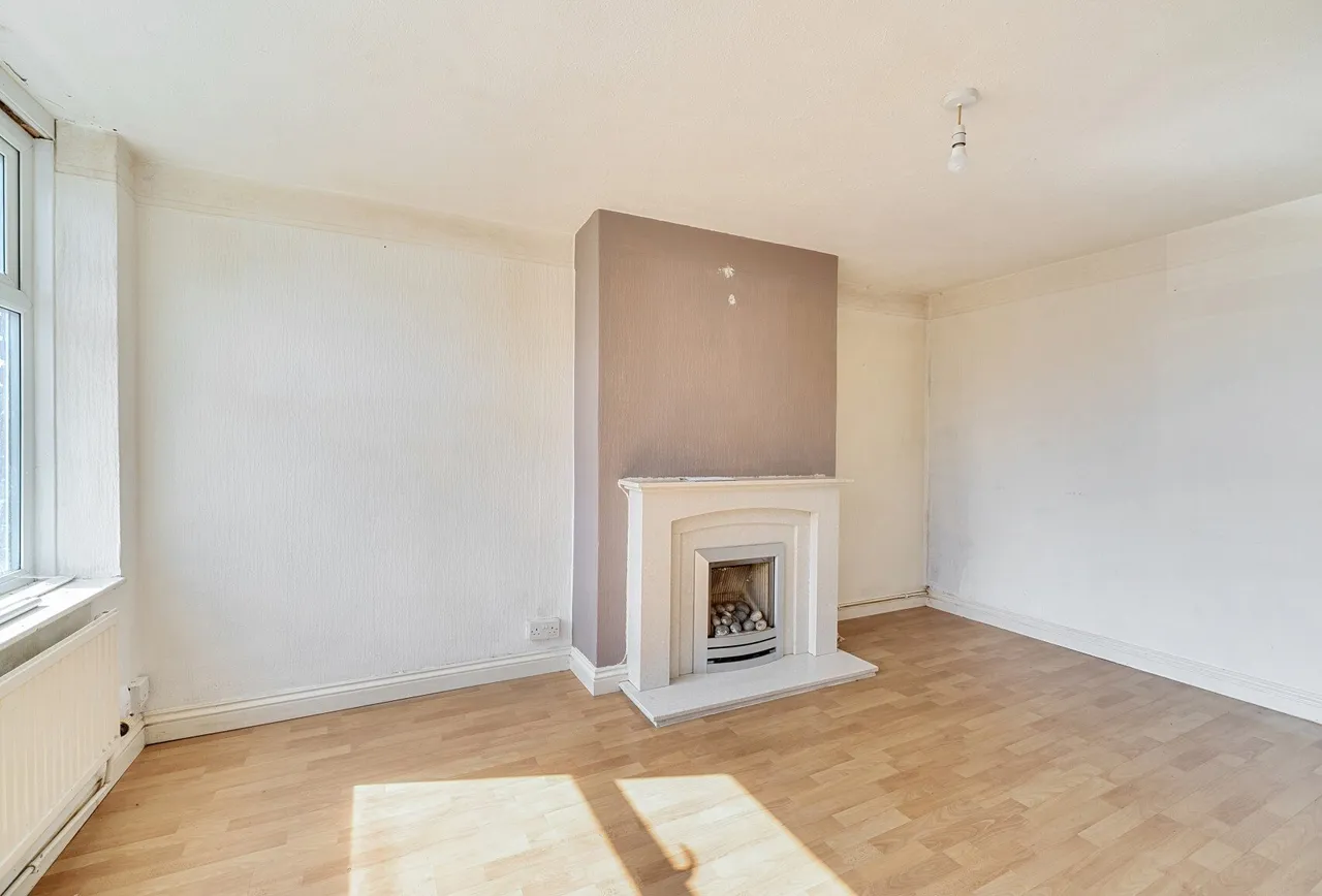 Canterbury Walk, Cheltenham, GL51 3HG, photo 4