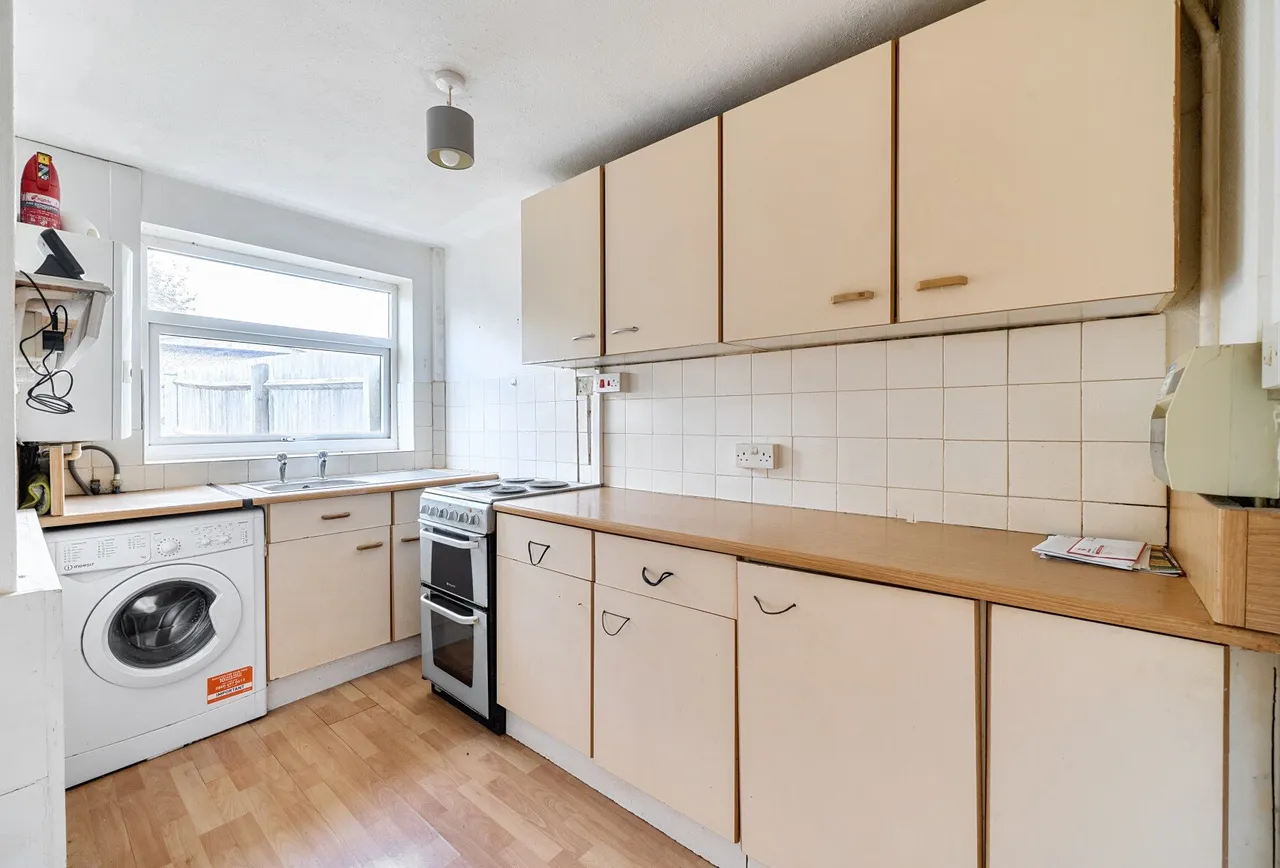 Canterbury Walk, Cheltenham, GL51 3HG, photo 9