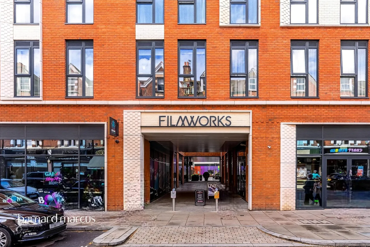 flat for sale — Bond Street, London