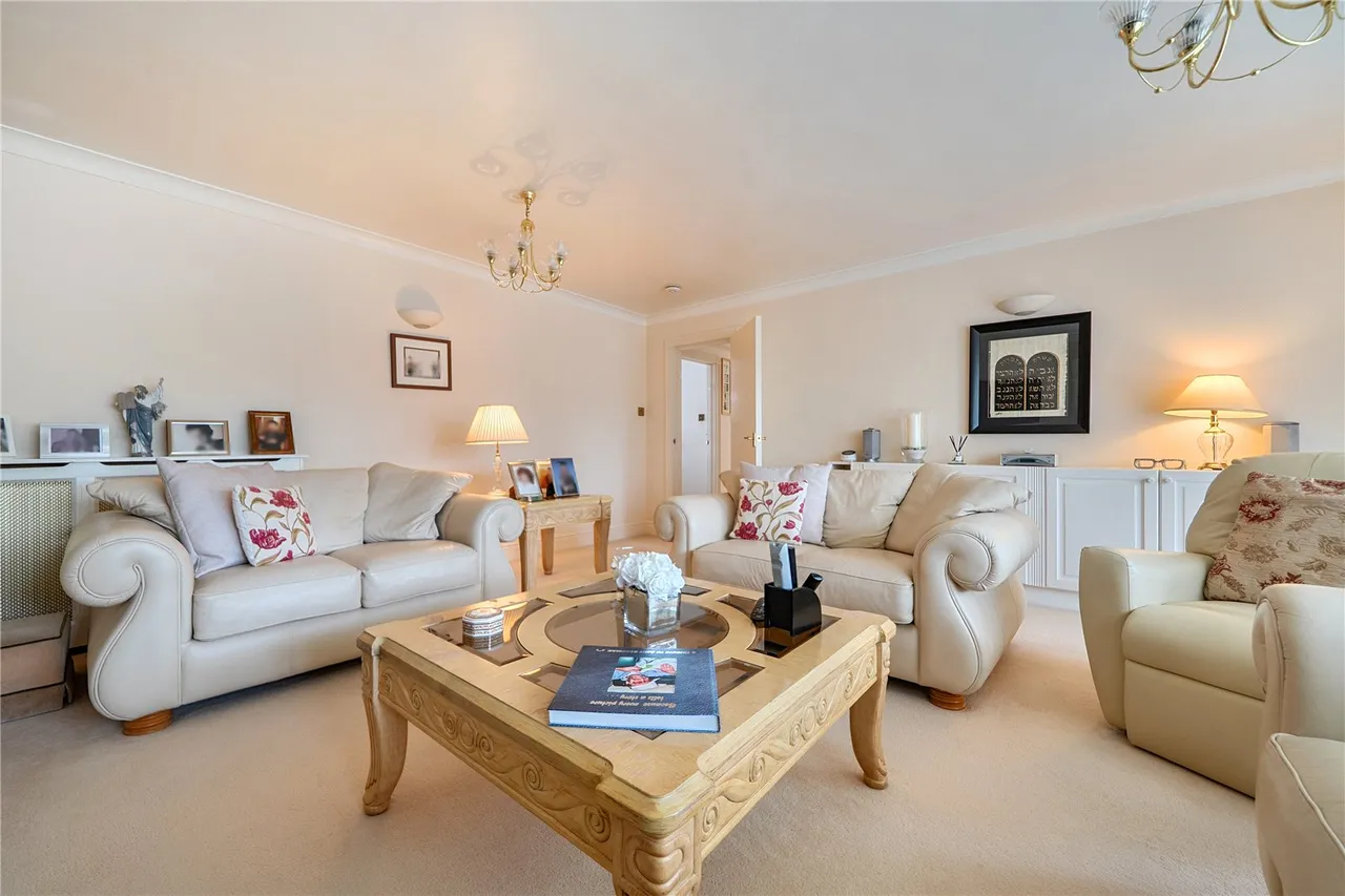 Station Road, New Barnet, EN5 1QY, photo 6