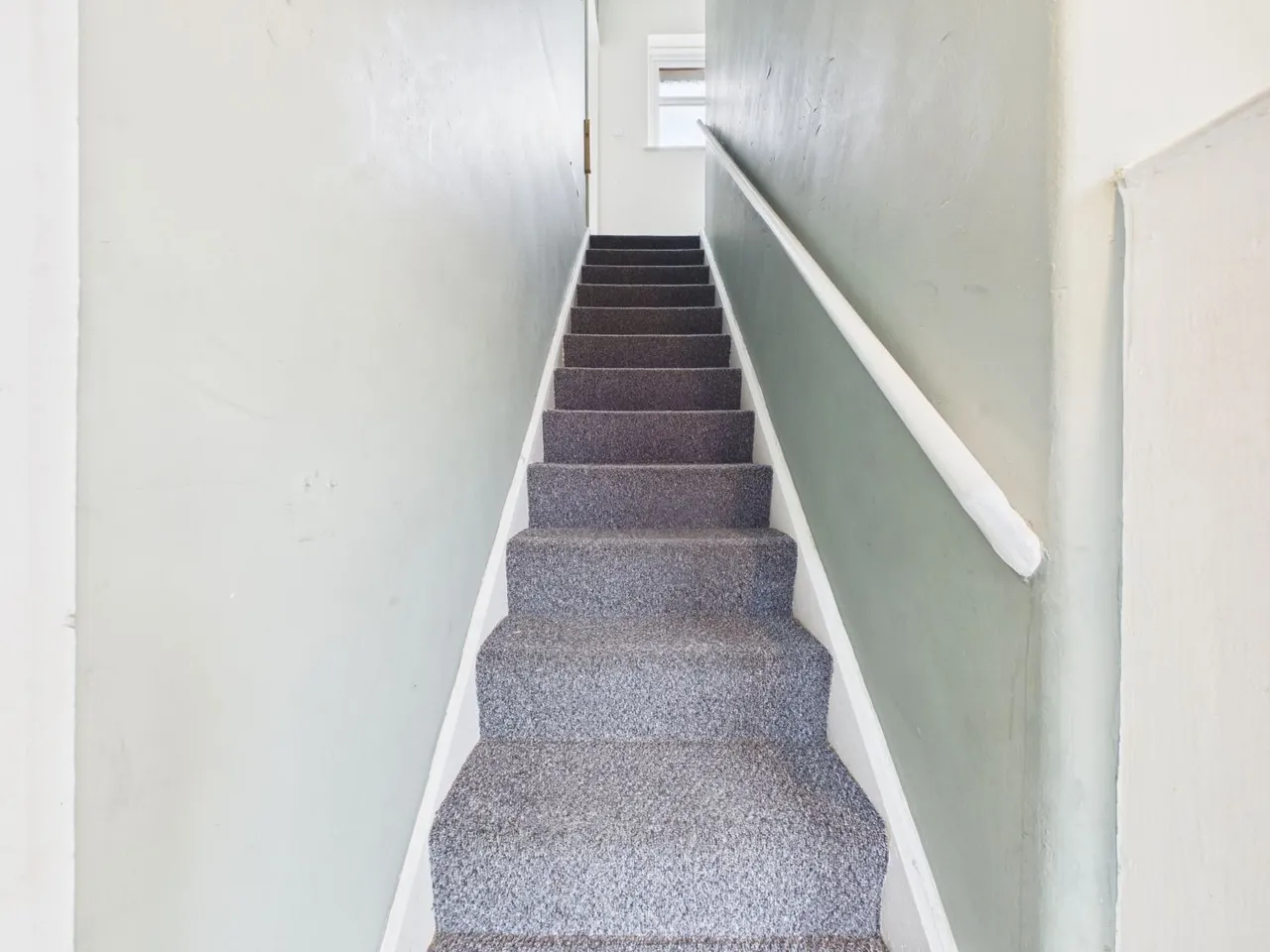 Lanegate, Hyde, SK14, photo 7