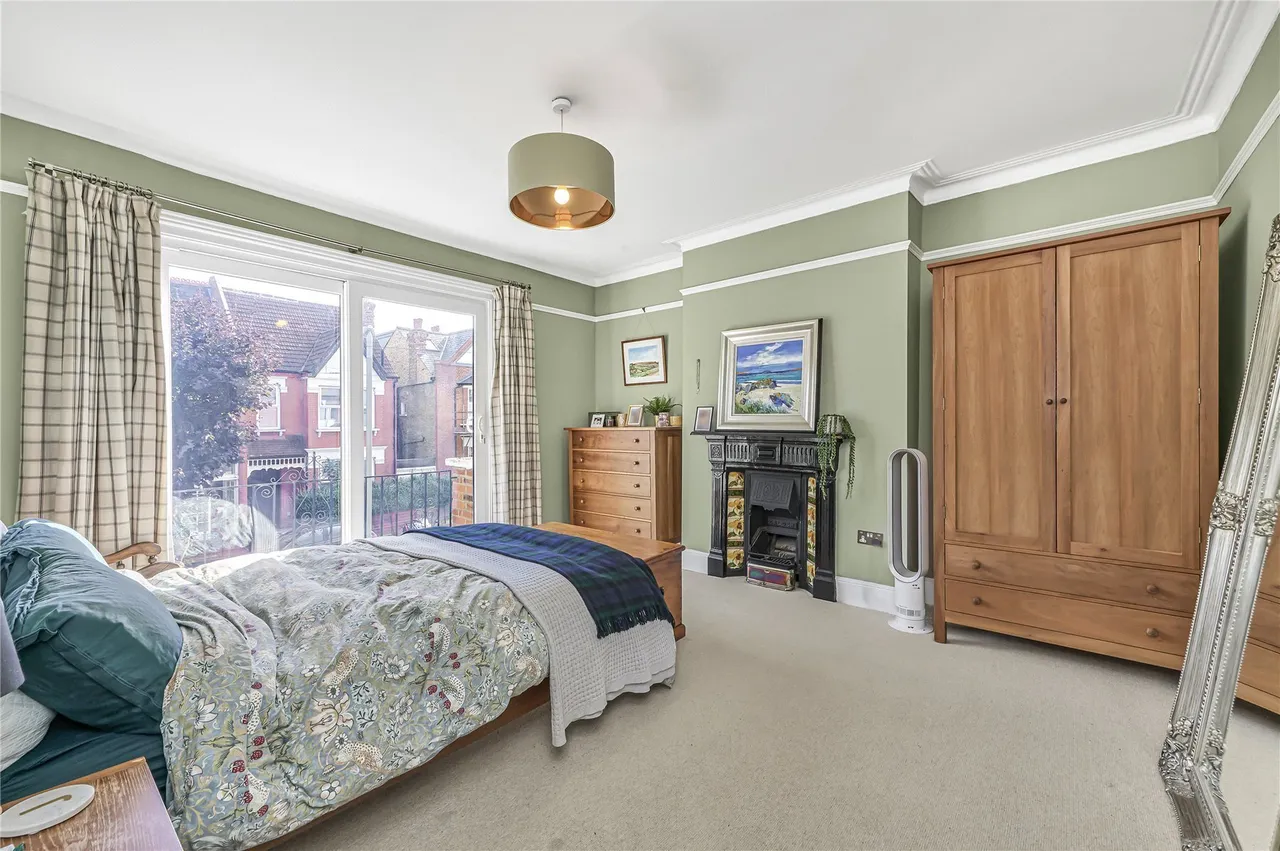 Pretoria Road, London, SW16, photo 5