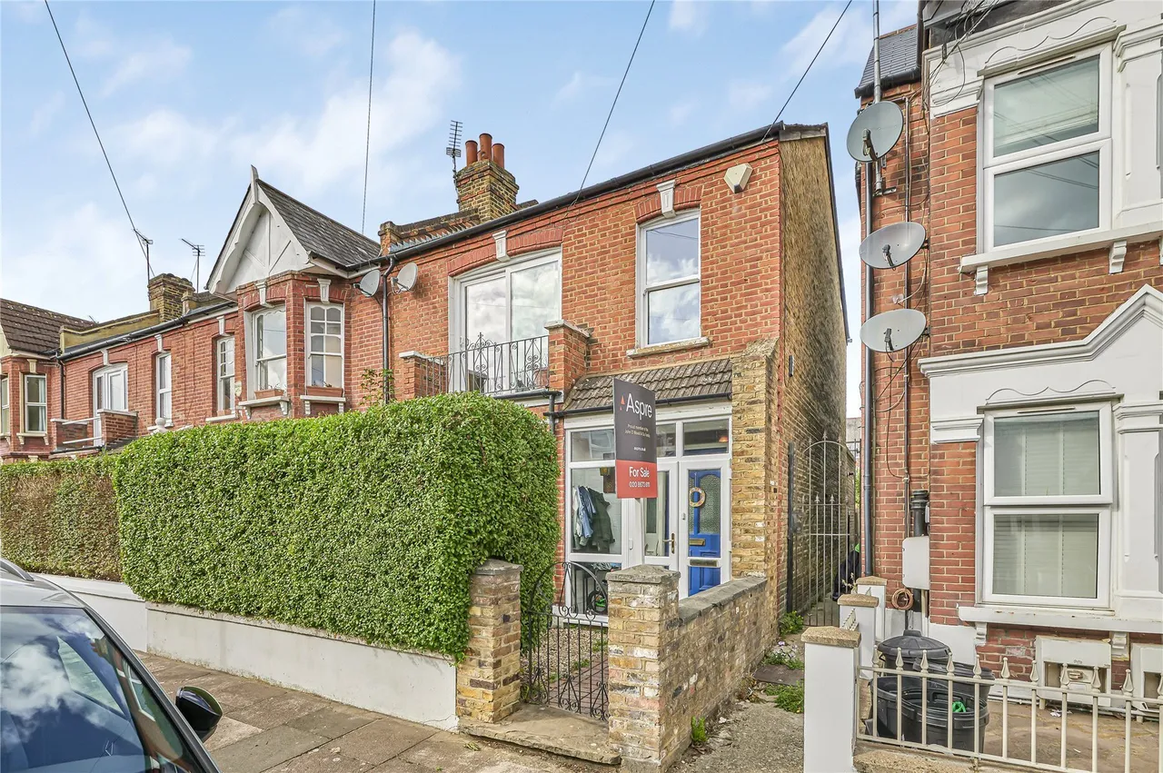 3 bed house for sale, Pretoria Road, London, SW16