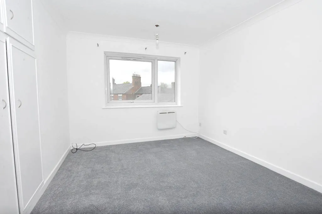 Clarendon Court, Clifton Road, Rugby, Warwickshire, CV21 3QF, photo 6