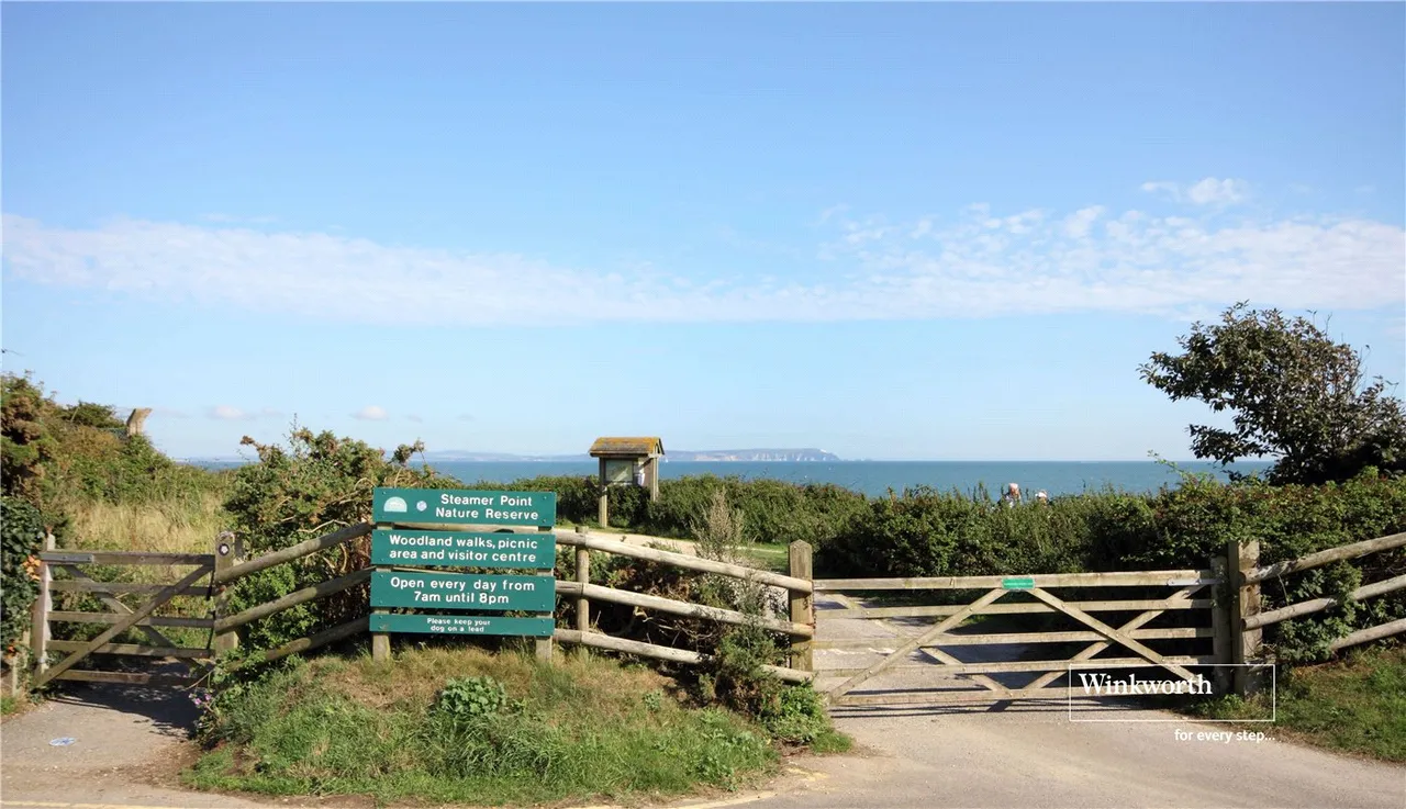 Friars Cliff, Christchurch, BH23, photo 5
