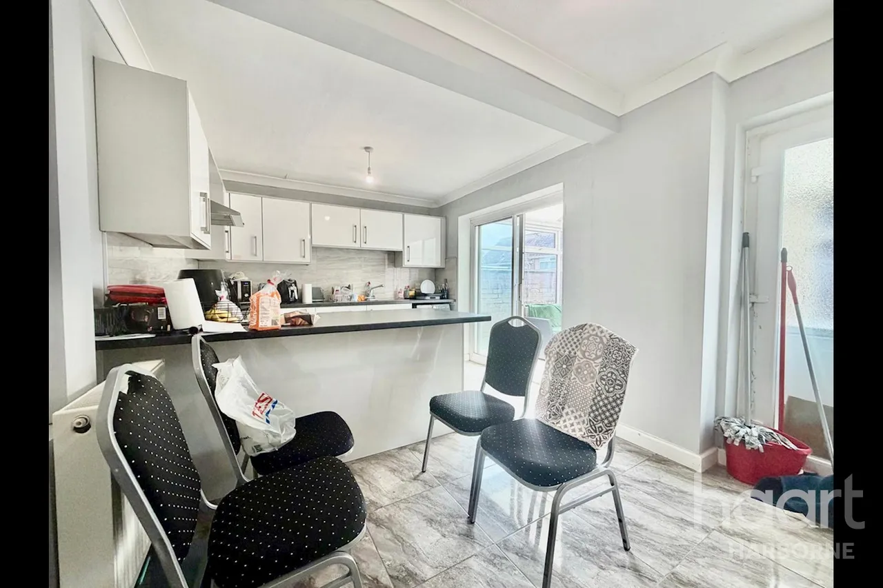 Peach Ley Road, B29, photo 4