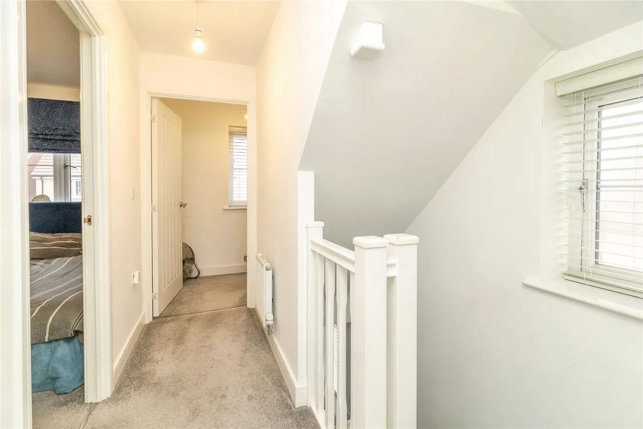 Santa Cruz Avenue, Newton Leys, MK3, photo 14