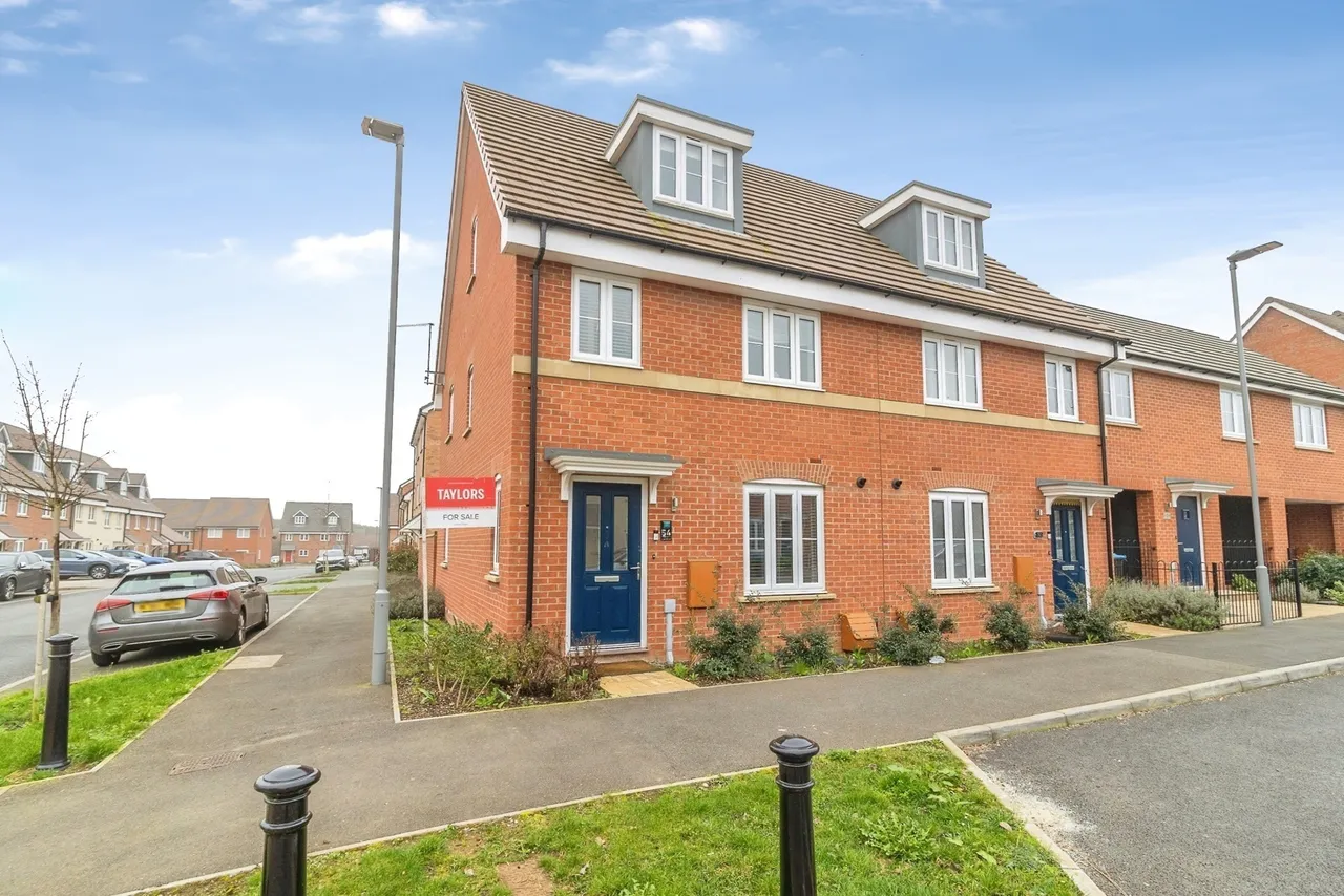 4 bed house for sale, Santa Cruz Avenue, Newton Leys, MK3