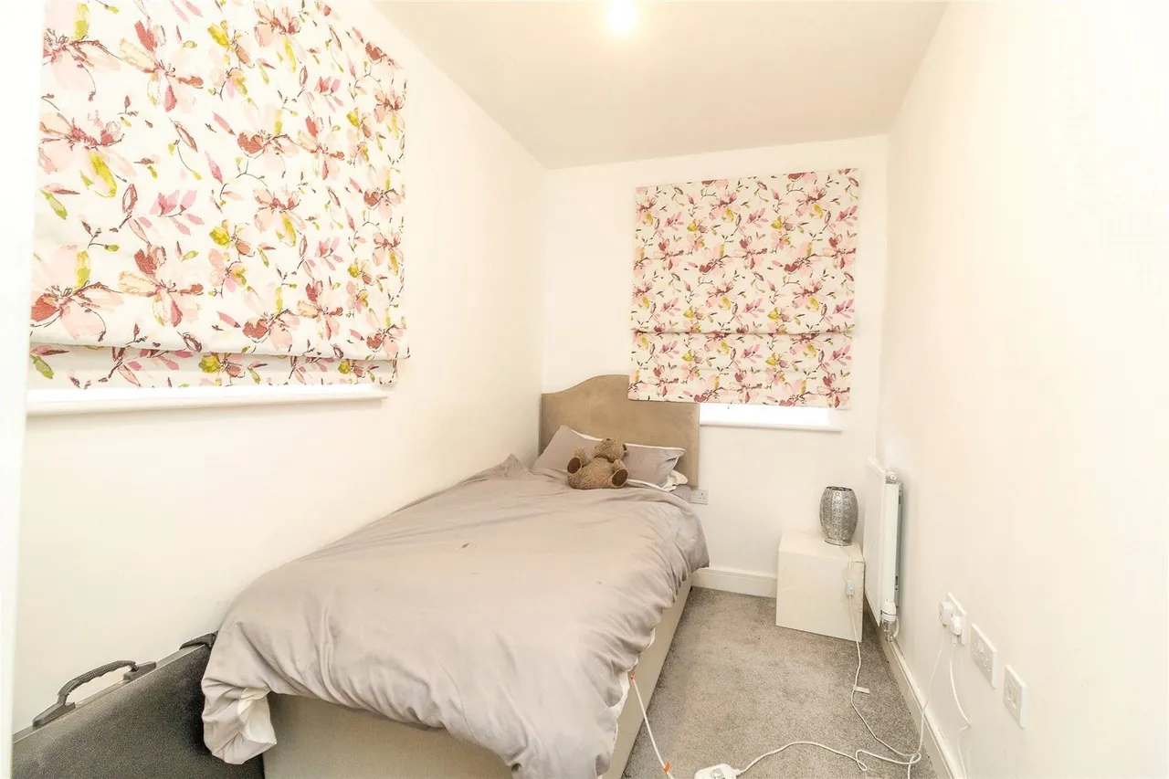 Santa Cruz Avenue, Newton Leys, MK3, photo 12