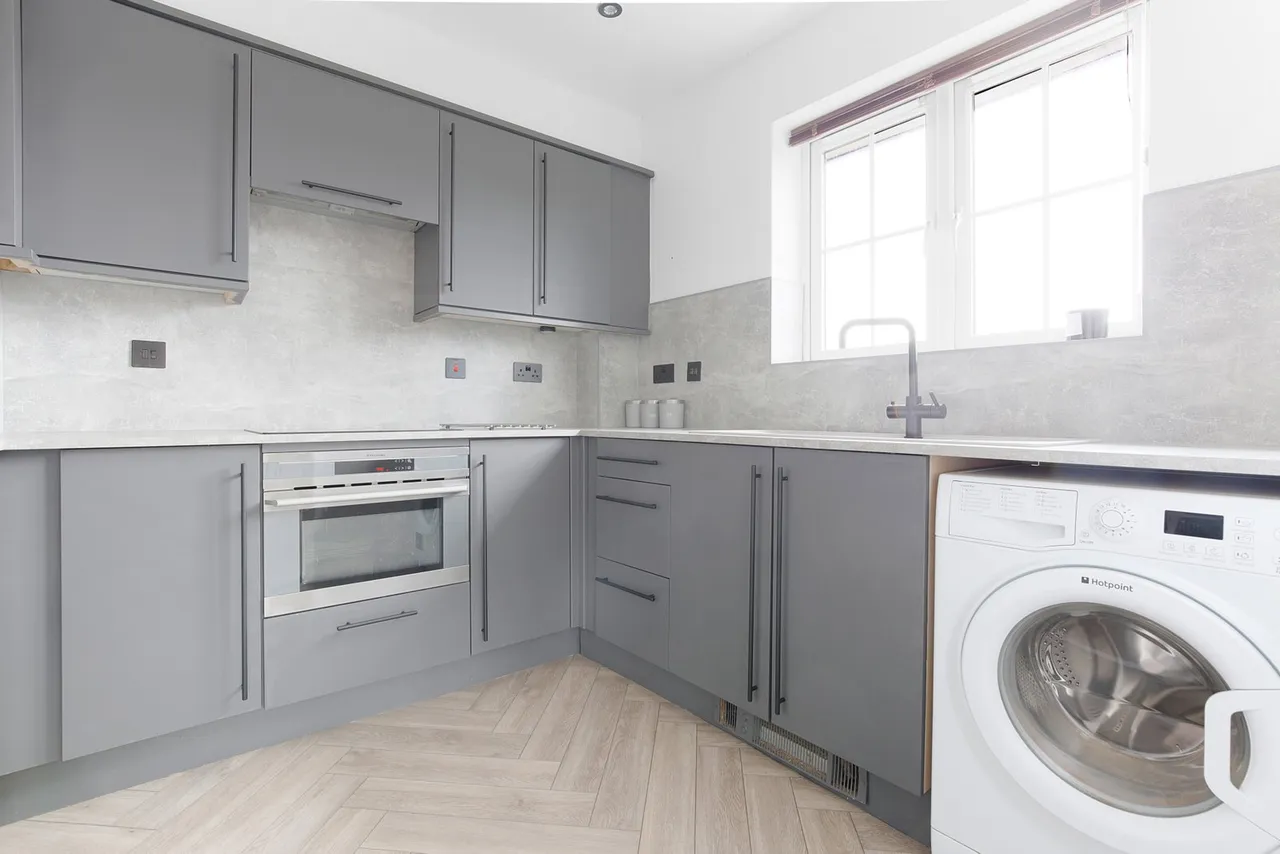 Jubilee Gardens, Rushen, NN10 0NS, photo 2