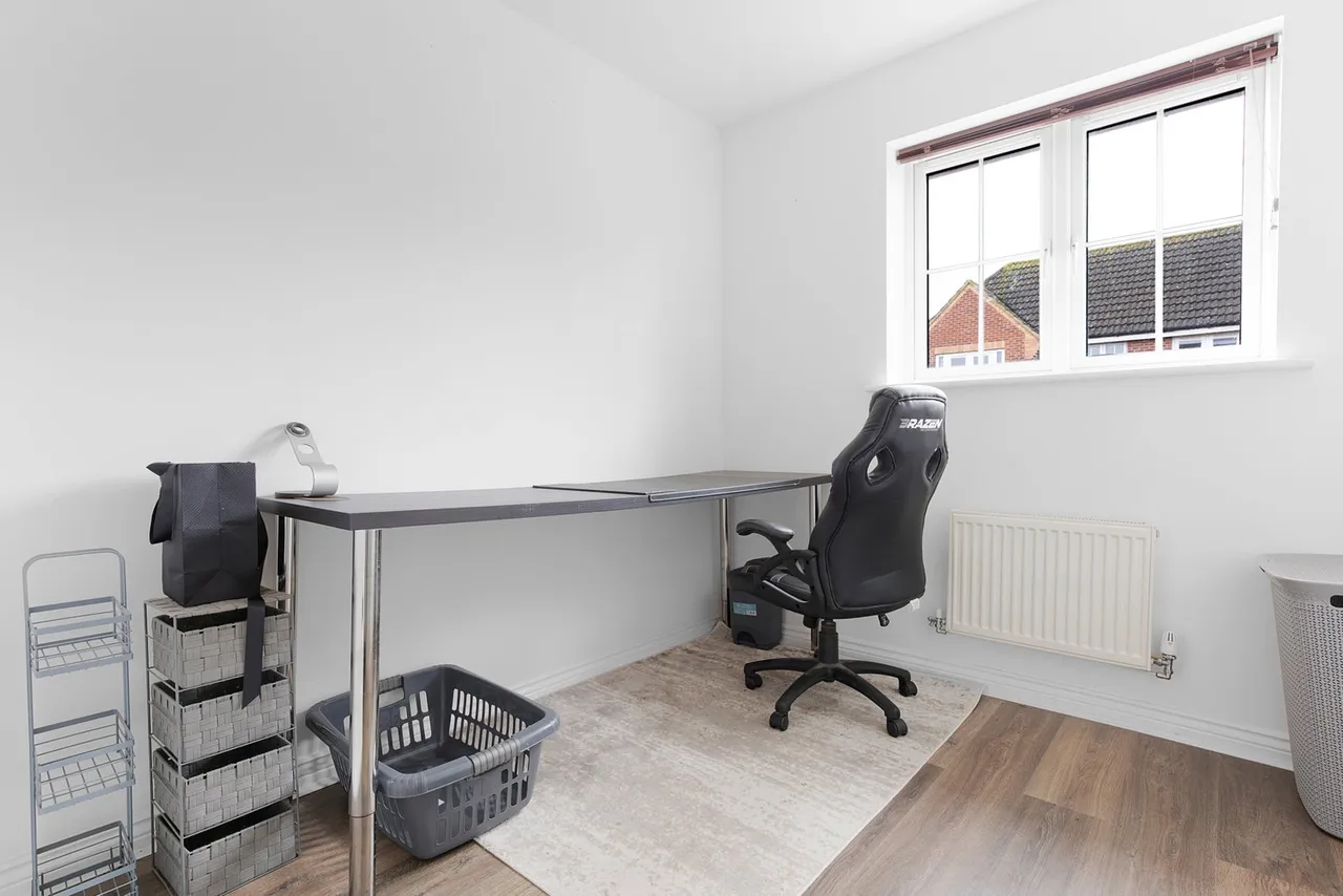 Jubilee Gardens, Rushen, NN10 0NS, photo 8