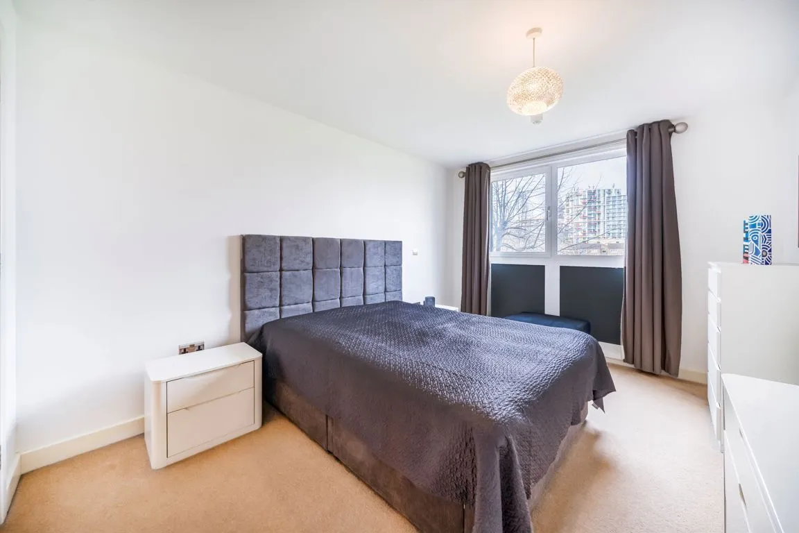 High Street, Apollo Court, photo 5
