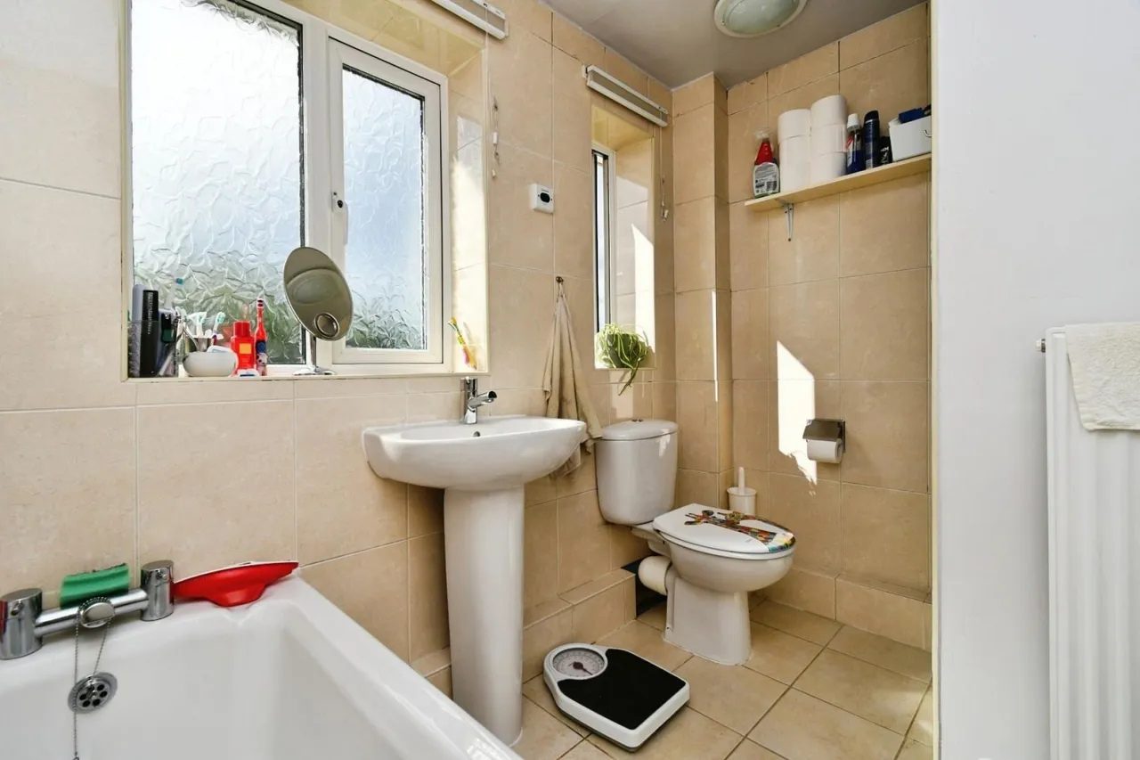Lark Hill Drive, Ripon, photo 11