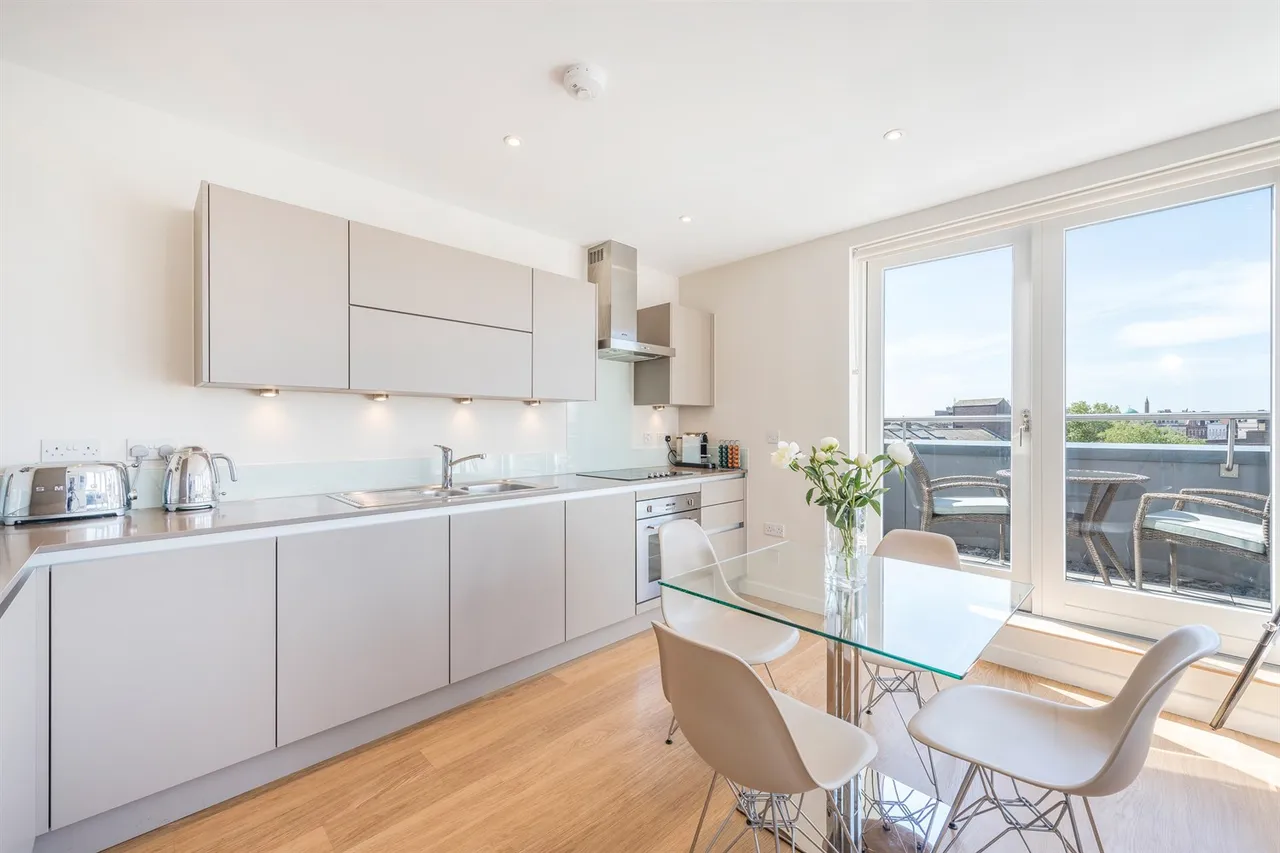 53 Oldridge Road, London, Greater London, SW12 8PP, photo 4