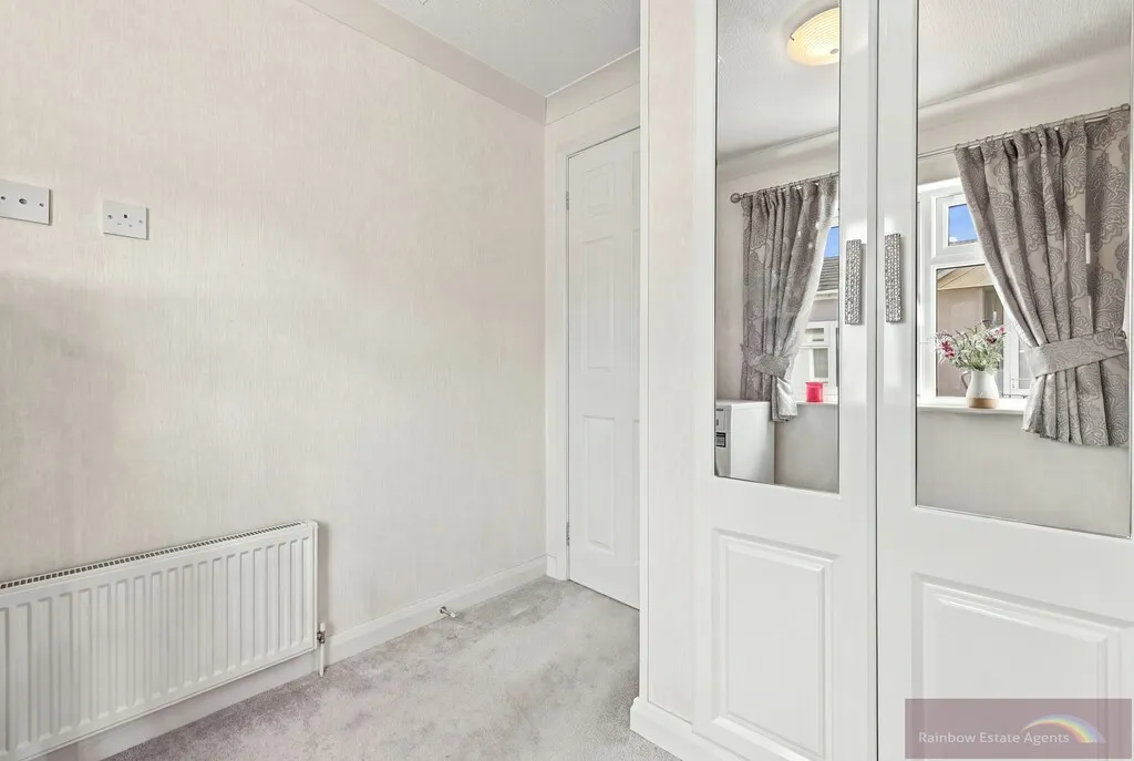 Woodbine Close, Waltham Abbey, EN9, photo 7