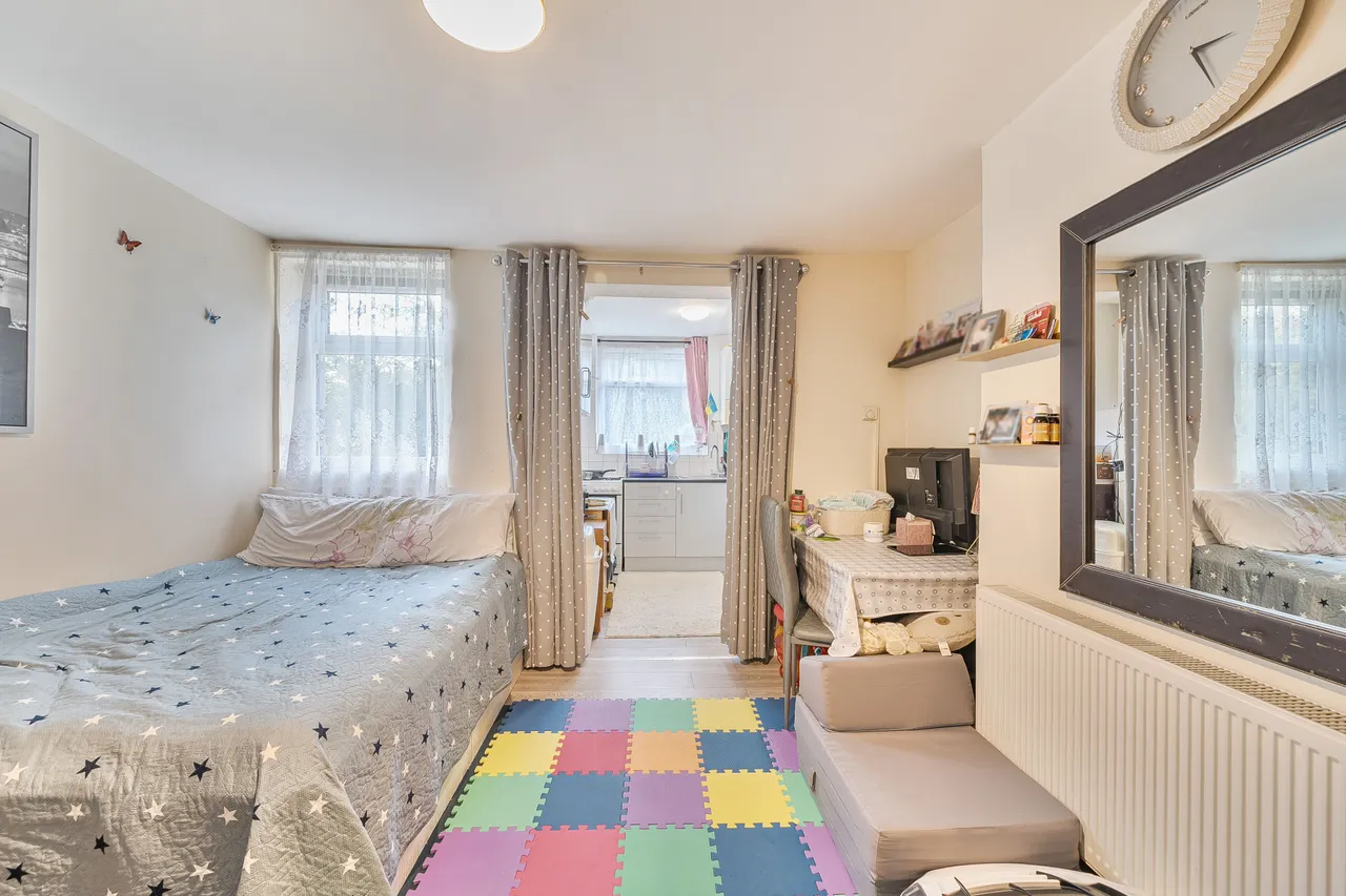 26b Fountayne Road, London, photo 6