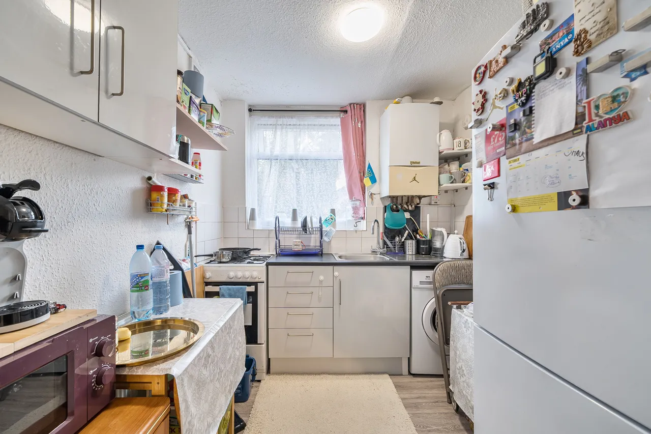 26b Fountayne Road, London, photo 3