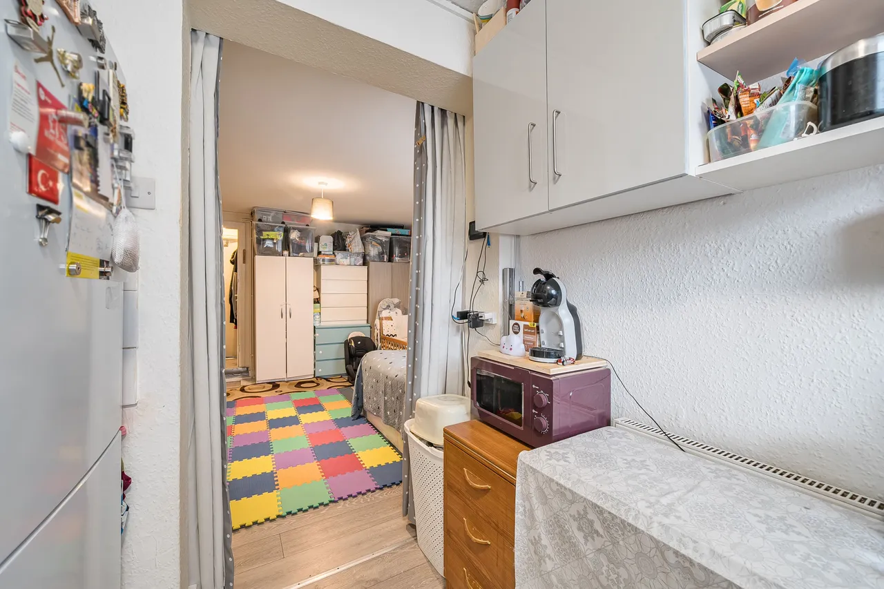 26b Fountayne Road, London, photo 4