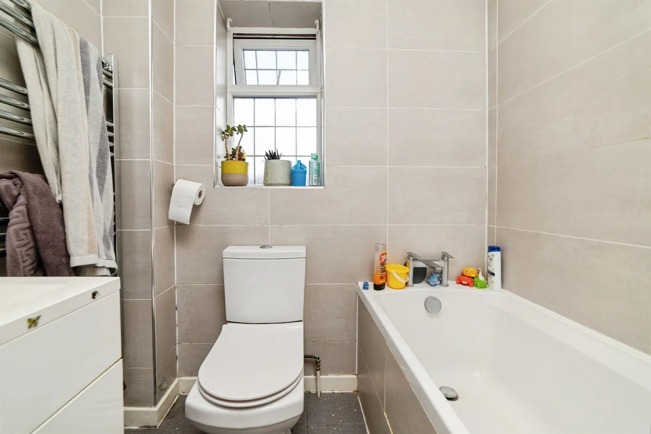Stirling Way, Welwyn Garden City, AL7, photo 9