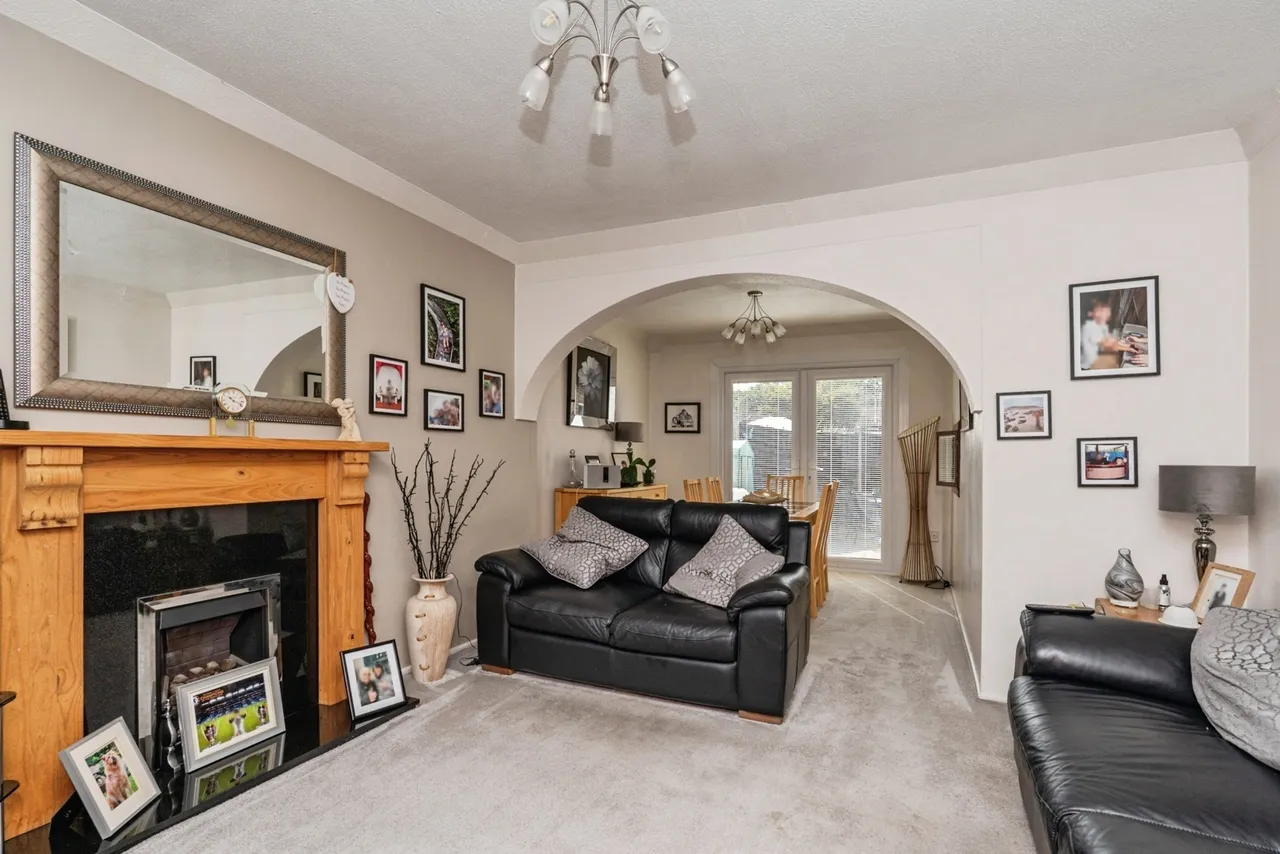 Lockwood Path, Woking, GU21, photo 2